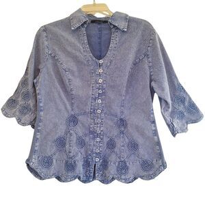 Giocam Denim Blouse Embroidered Scalloped Light Jean Shirt M Cotton Made in Peru